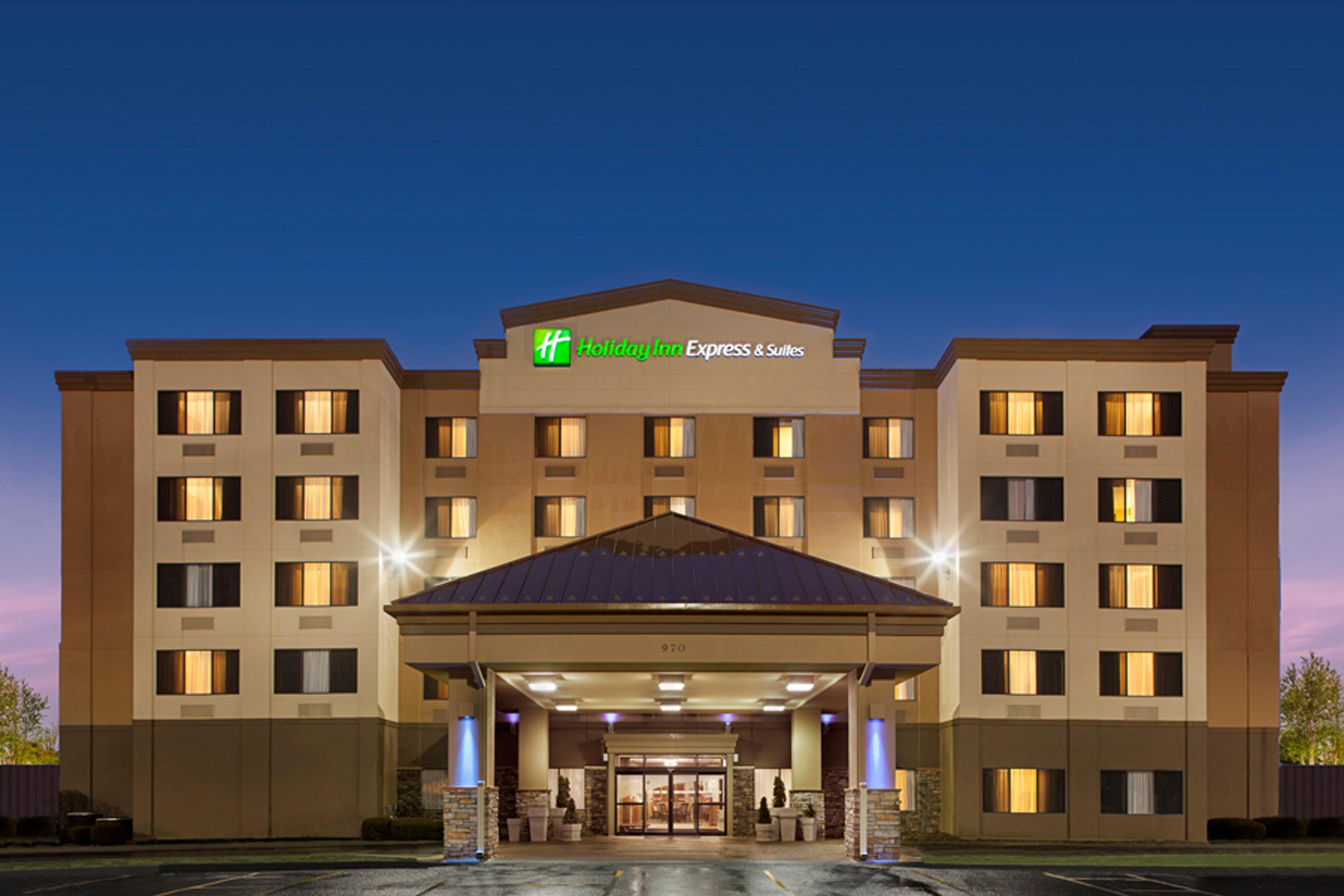 Holiday Inn Express Hotel & Suites Coralville, An Ihg Hotel Экстерьер фото