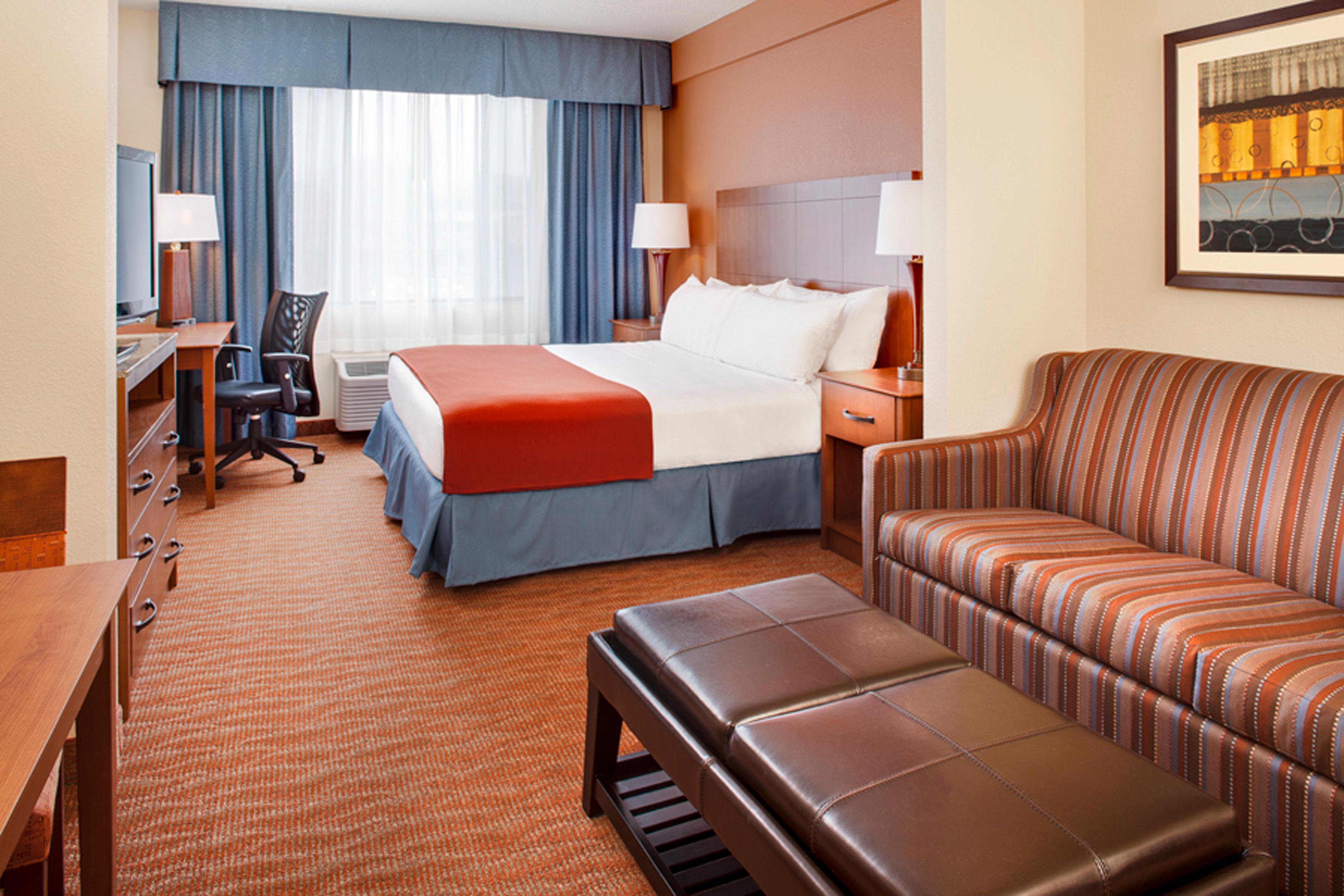 Holiday Inn Express Hotel & Suites Coralville, An Ihg Hotel Экстерьер фото