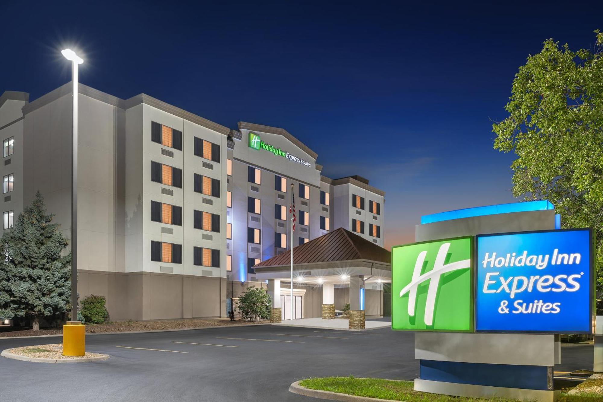 Holiday Inn Express Hotel & Suites Coralville By Ihg Экстерьер фото
